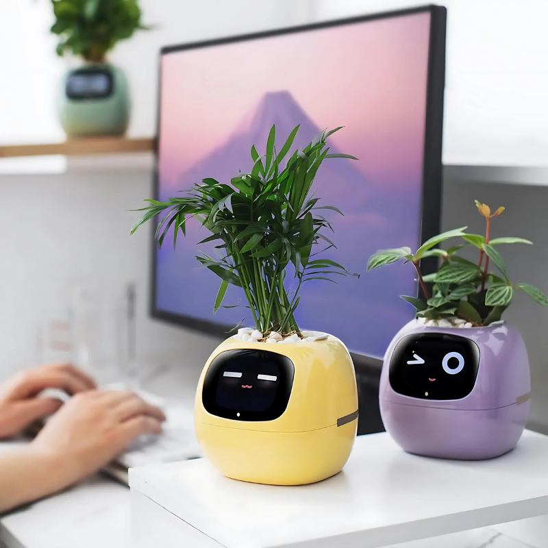 TrippyIvy – AI Flowerpot